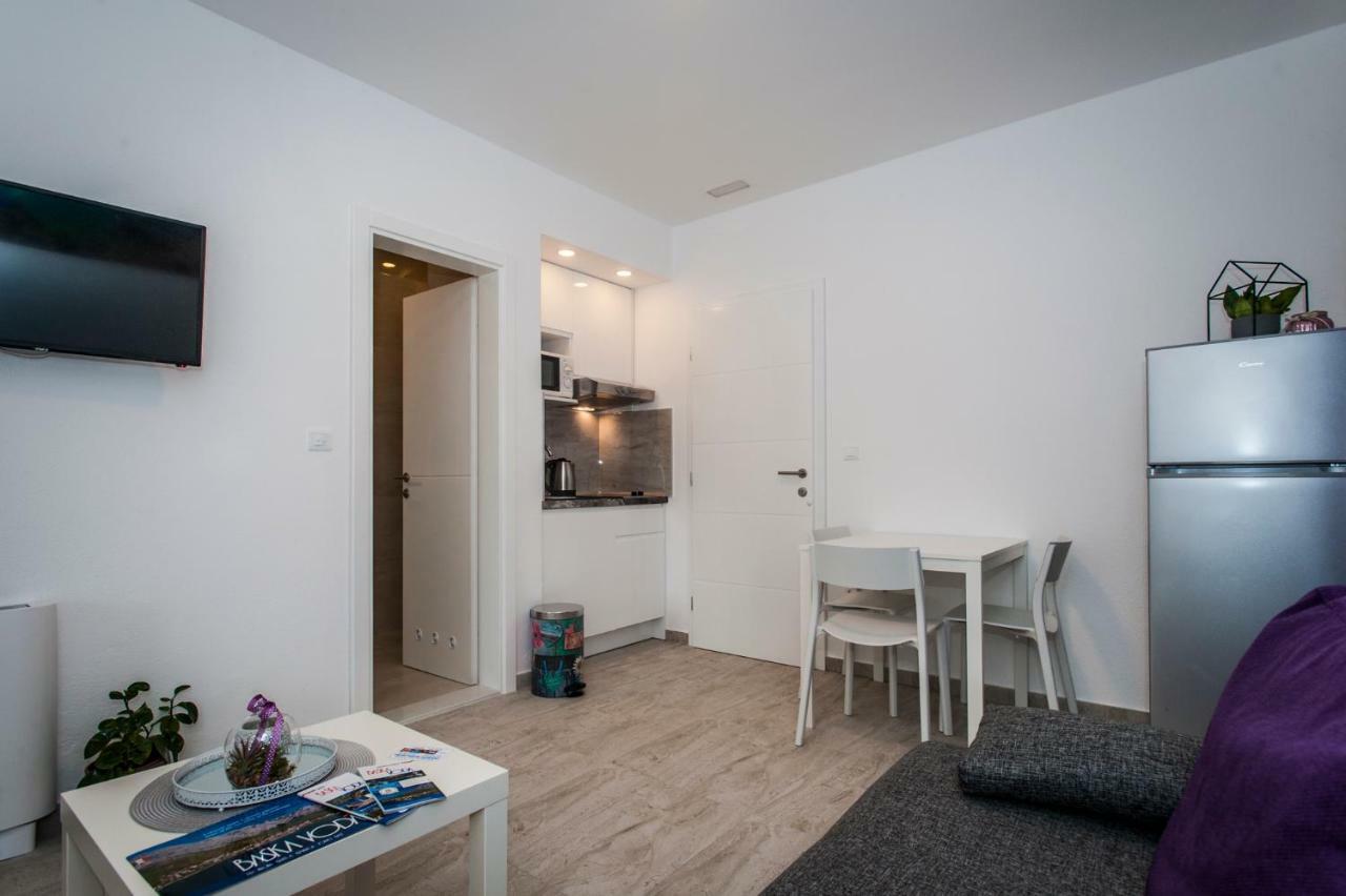 Apartmani Spiline - Mia 바스카보다 외부 사진