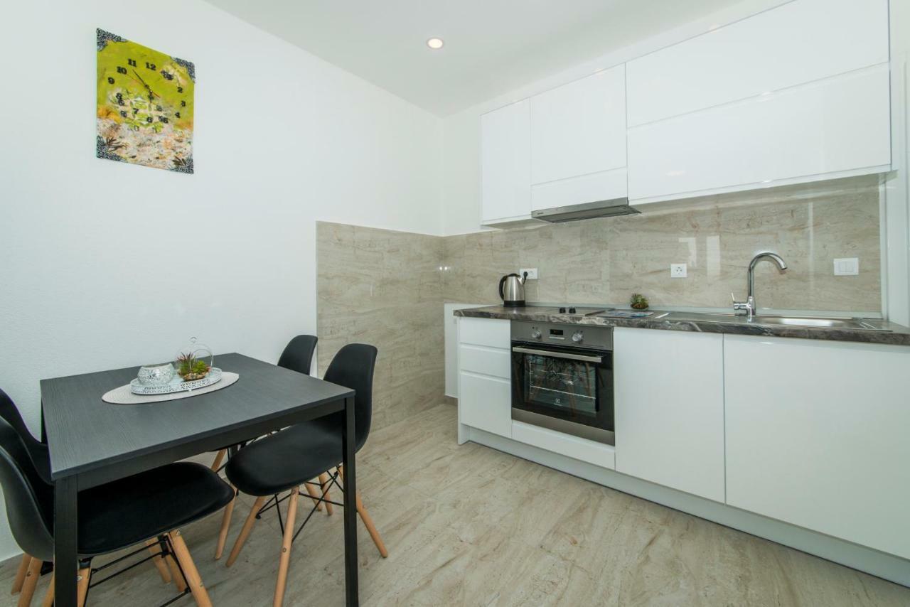 Apartmani Spiline - Mia 바스카보다 외부 사진